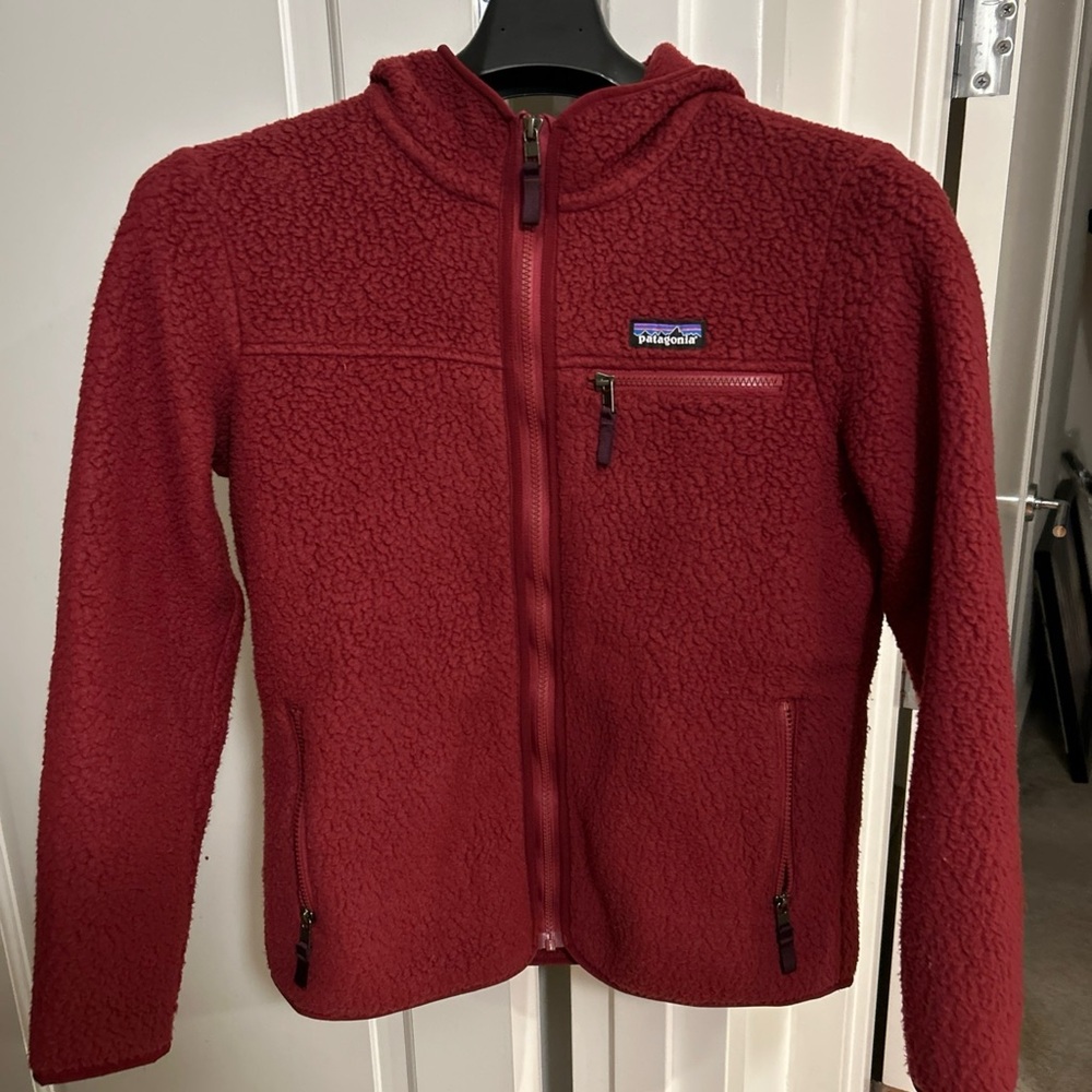 Womens Med. Patagonia Retro Pile Hoody “Carmine Red” Zip Up Hoodie 159$ MSRP NWT